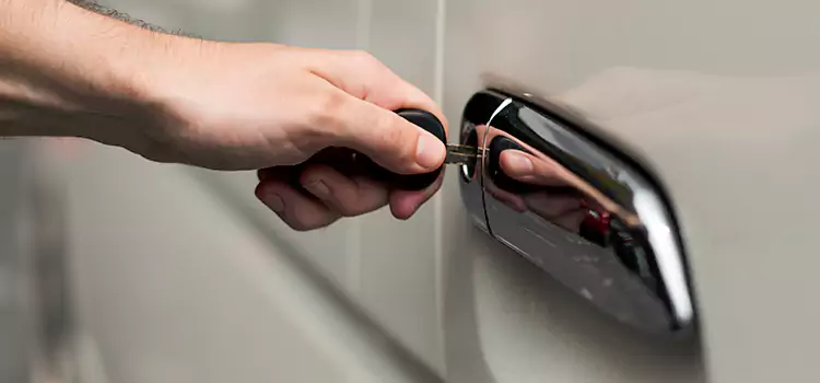 Why Choose Our Auto Locksmith Team in North Royalton, OH?